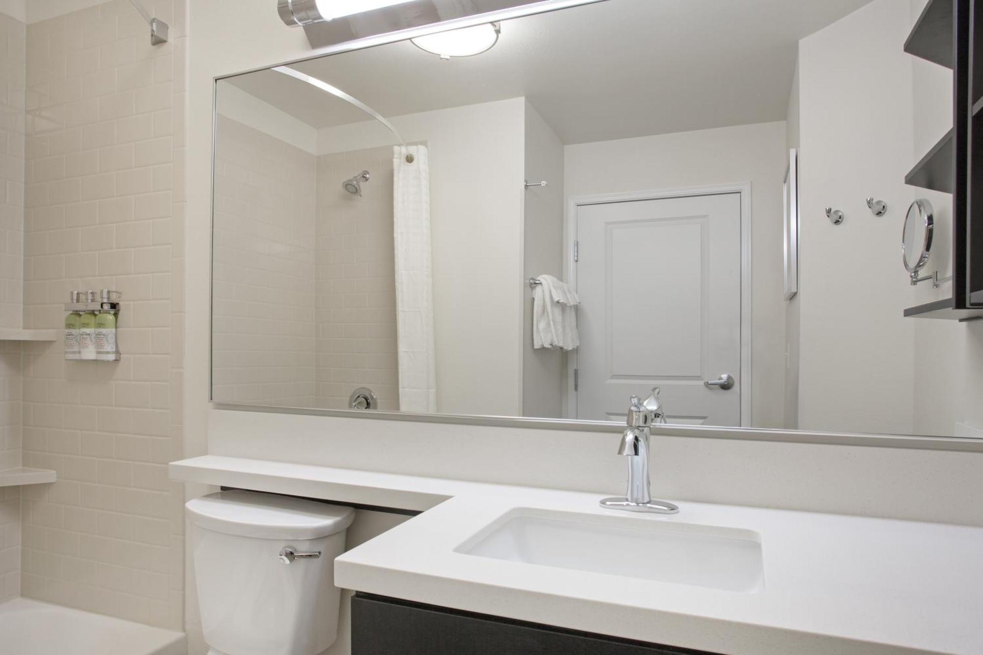 Candlewood Suites Pueblo By Ihg Екстериор снимка